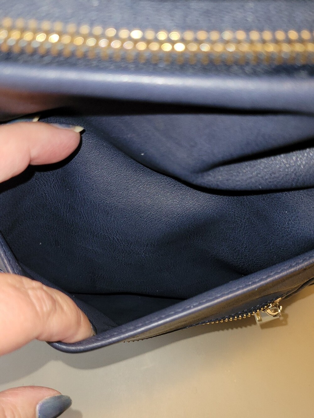 Fawn Design - Blue Bag/ Backpack Diaper Bag. Multi-pocketed Good Condition! - Picture 4 of 16